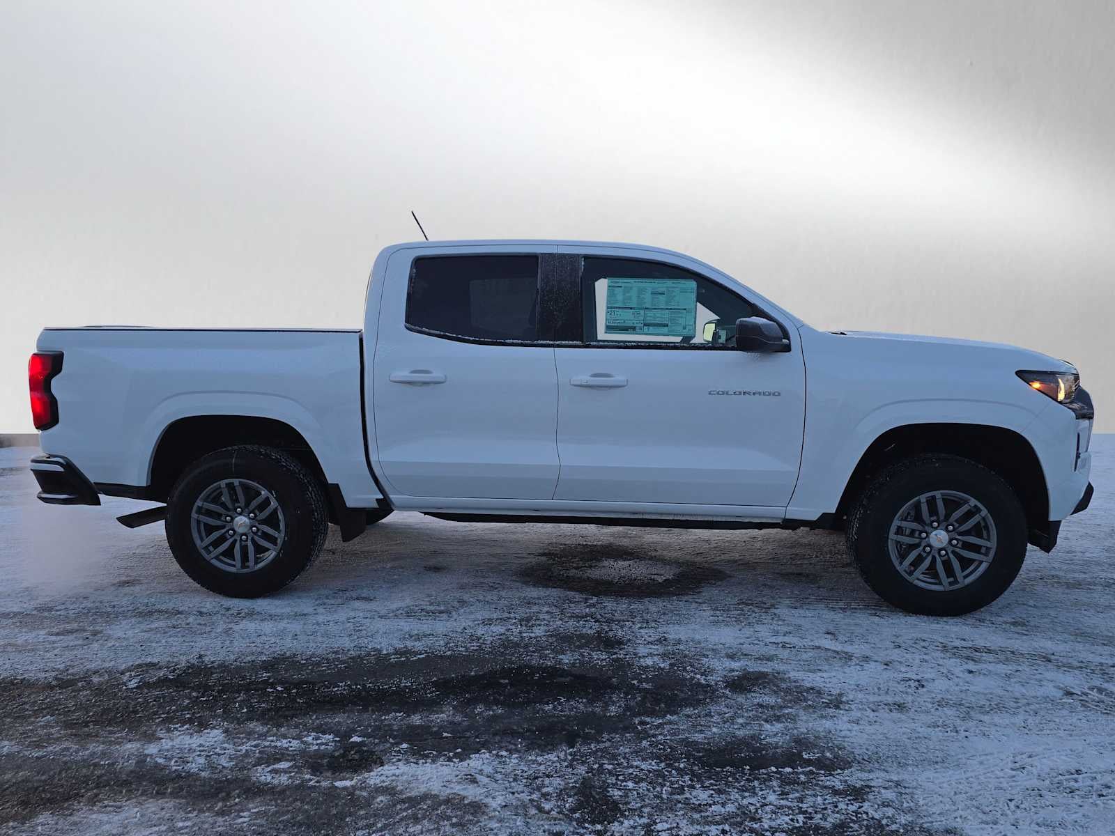 2024 Chevrolet Colorado 2WD LT