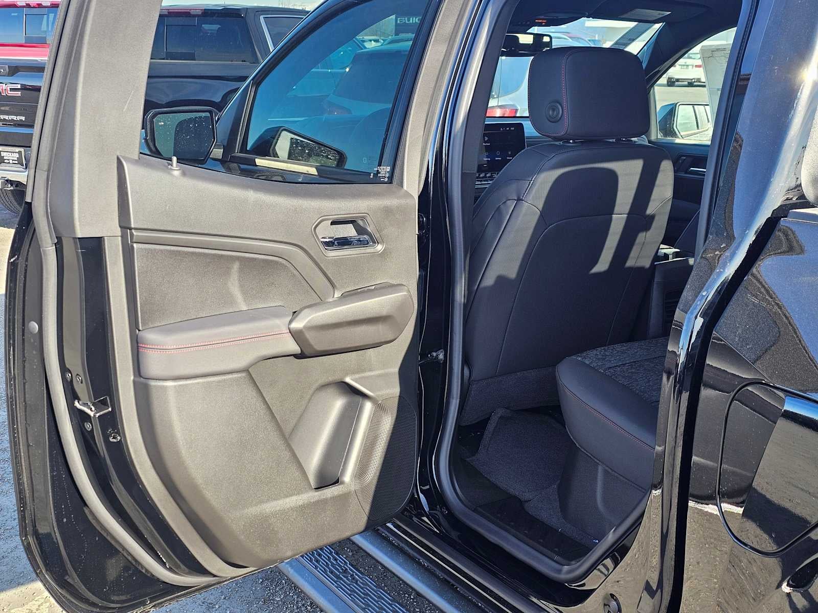 2025 Chevrolet Colorado 4WD Z71