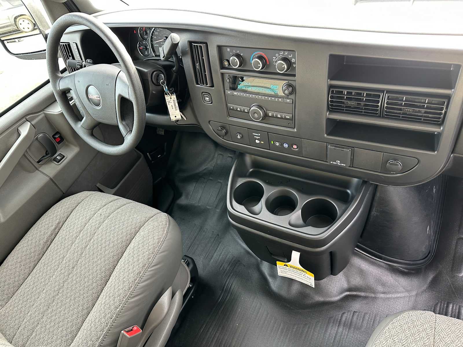 2025 GMC Savana LS