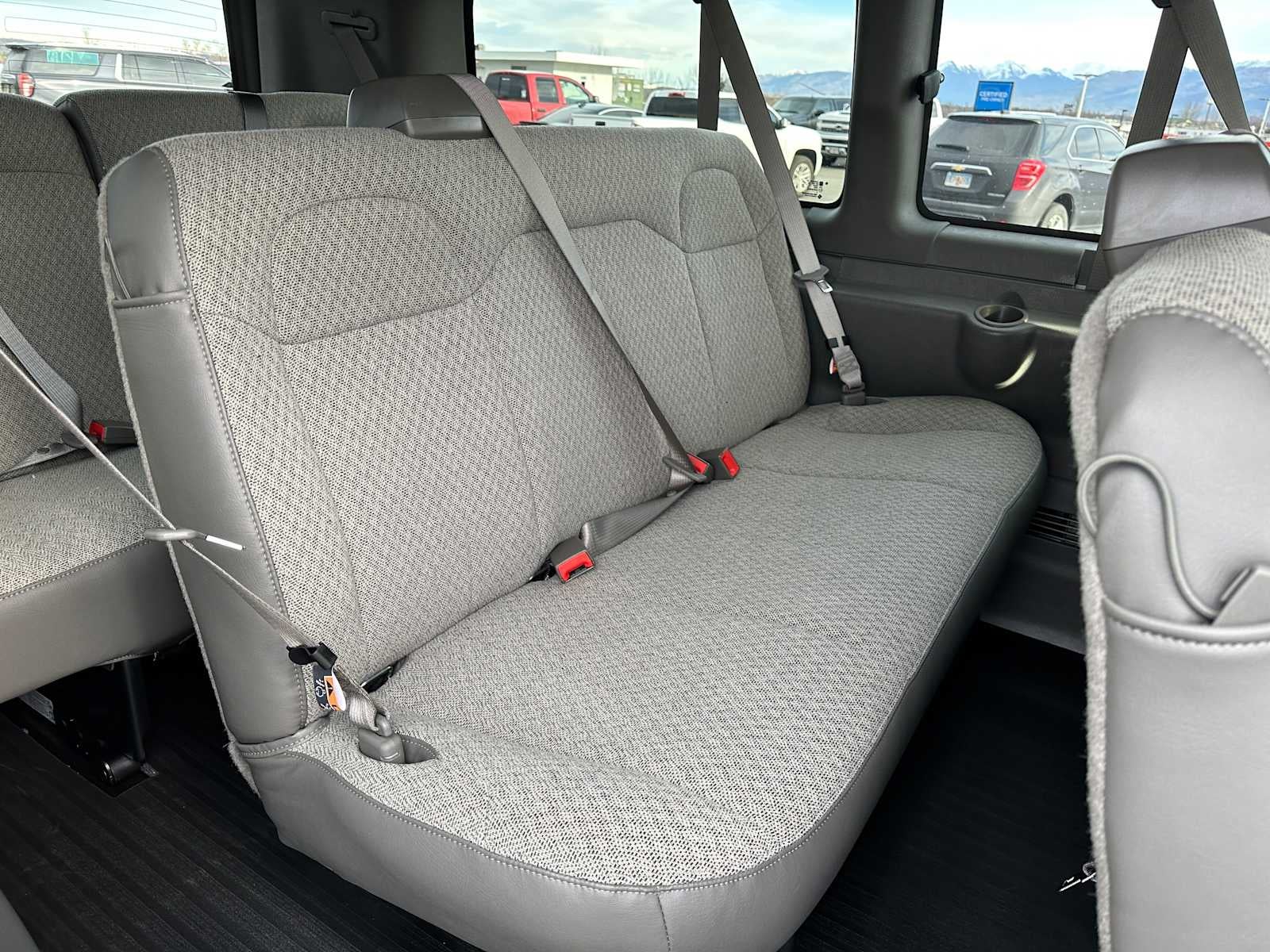 2025 GMC Savana LS