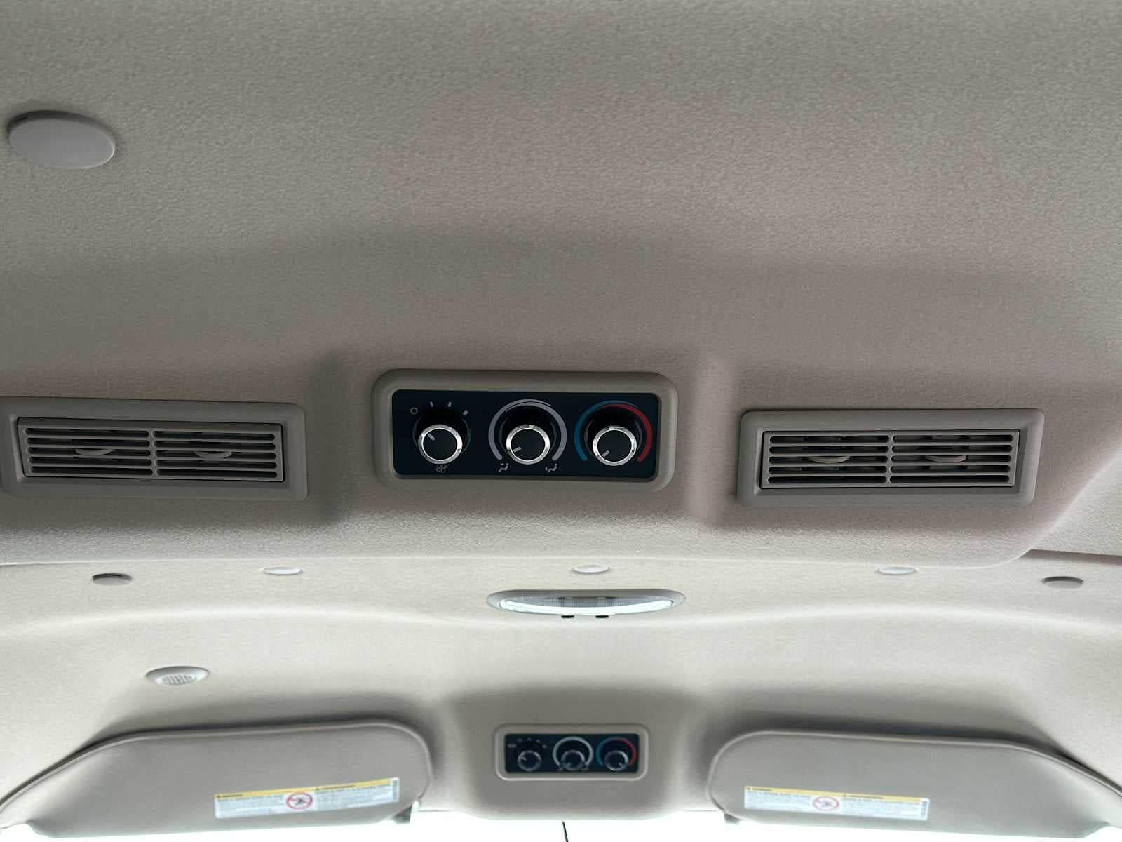 2025 GMC Savana LS