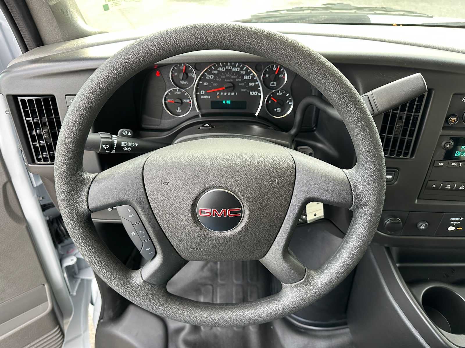 2025 GMC Savana LS