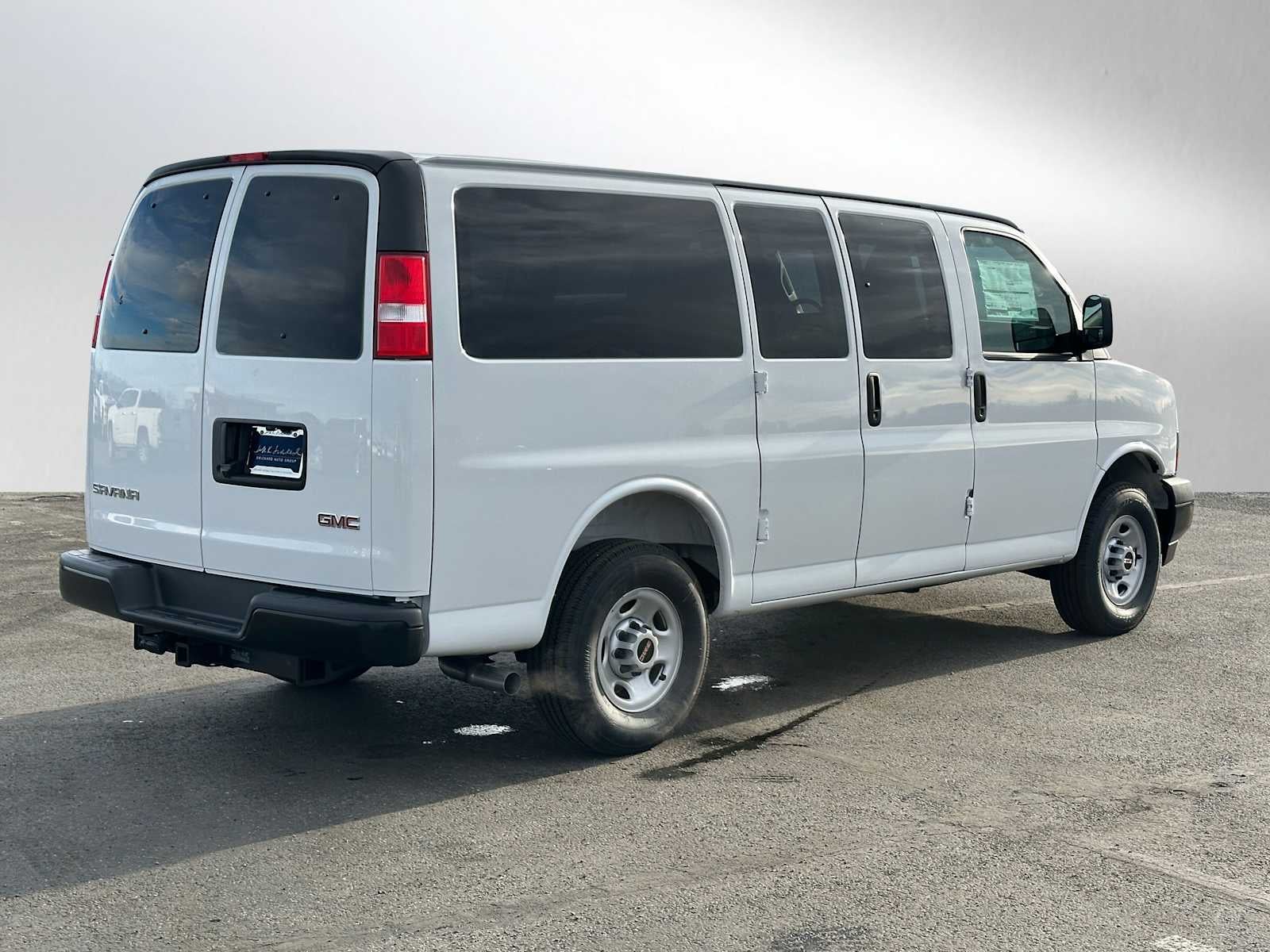 2025 GMC Savana LS