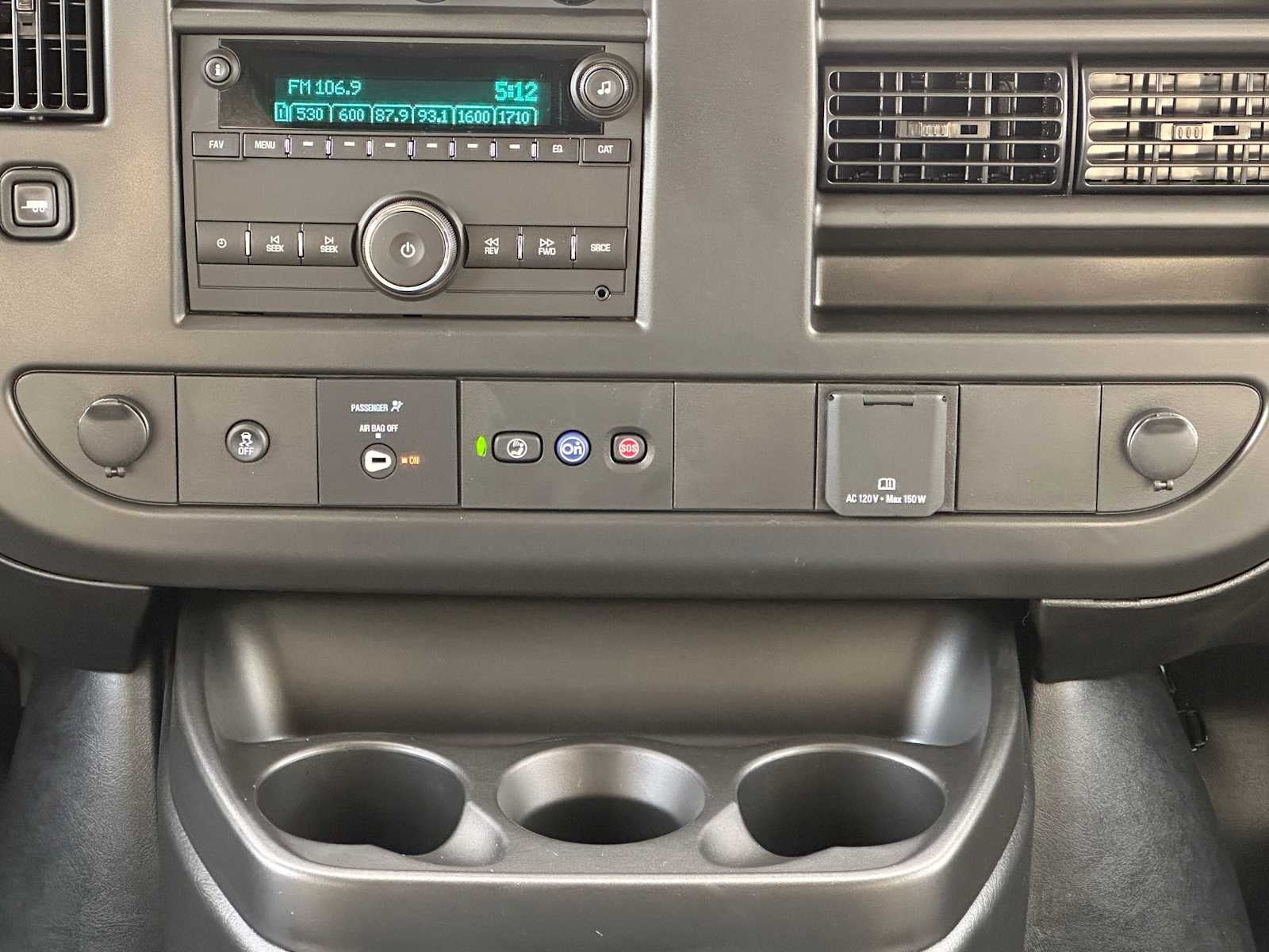 2025 GMC Savana LS