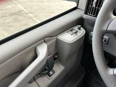 2025 GMC Savana LS