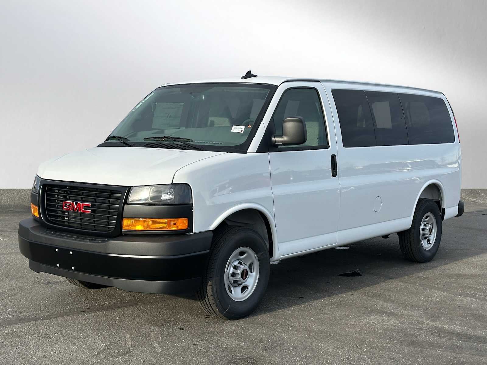 2025 GMC Savana LS