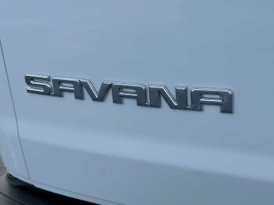 2025 GMC Savana LT