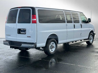 2025 GMC Savana LT