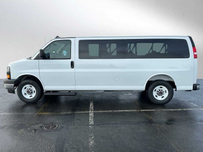 2025 GMC Savana LT