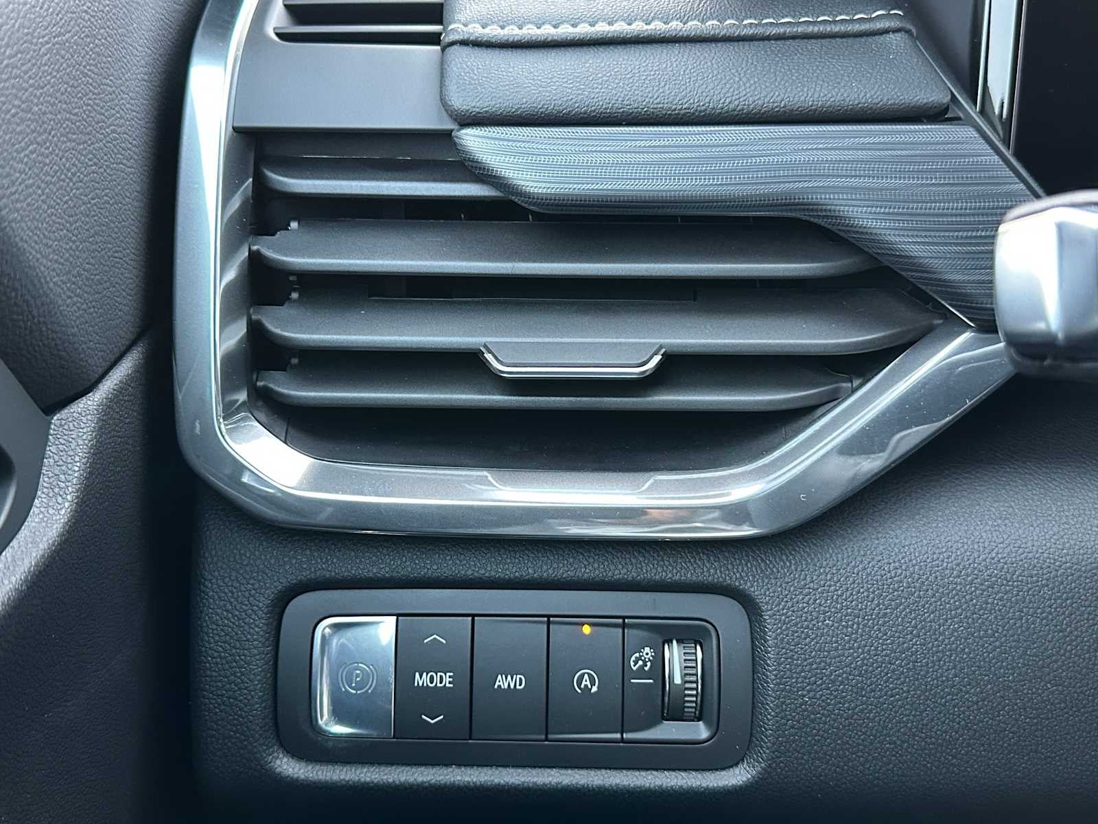 2026 GMC Acadia AWD Elevation