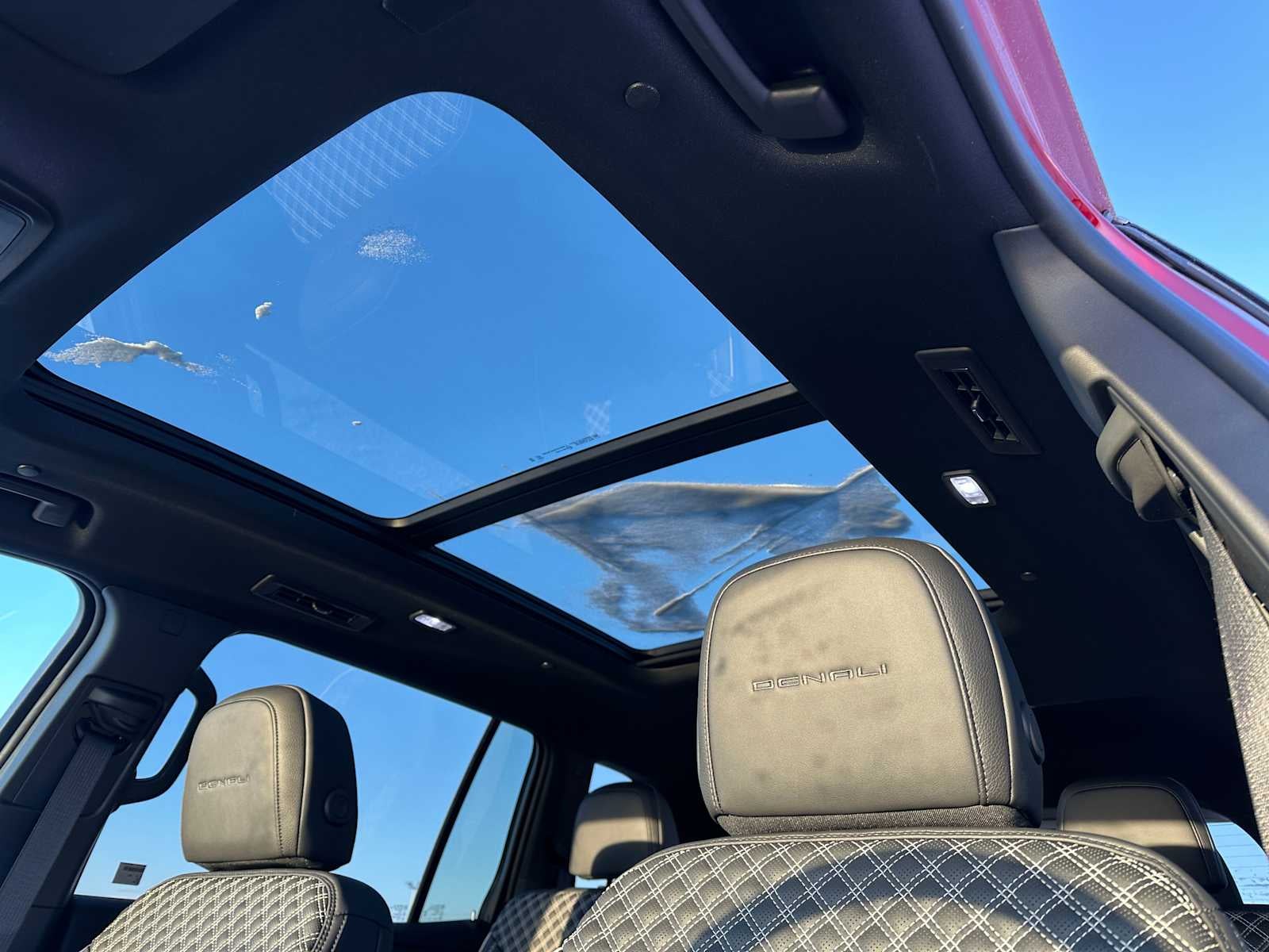 2026 GMC Acadia AWD Denali