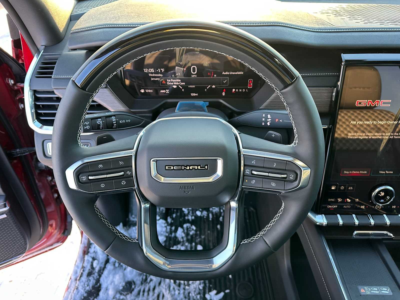 2026 GMC Acadia AWD Denali