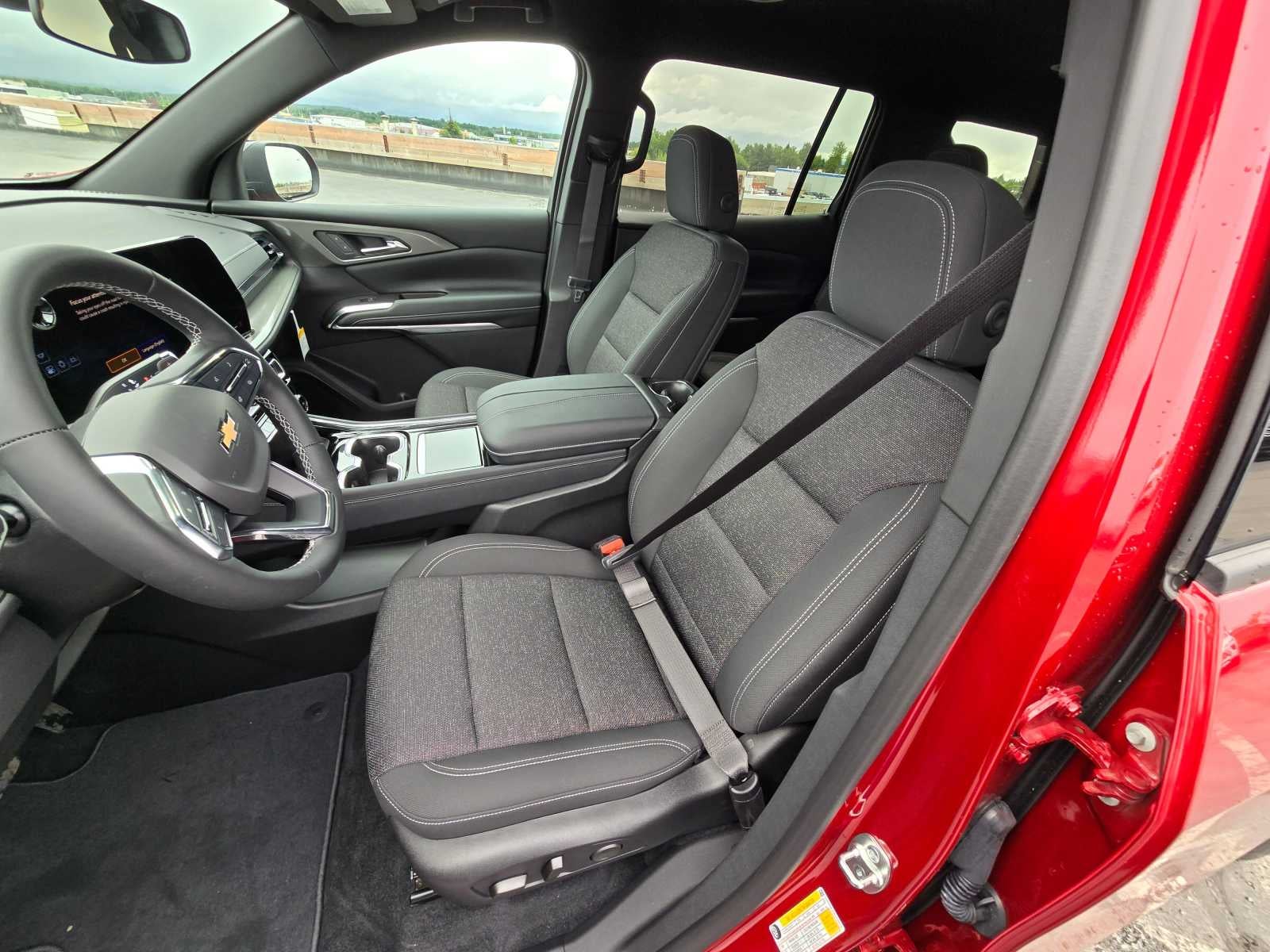 2024 Chevrolet Traverse FWD LT