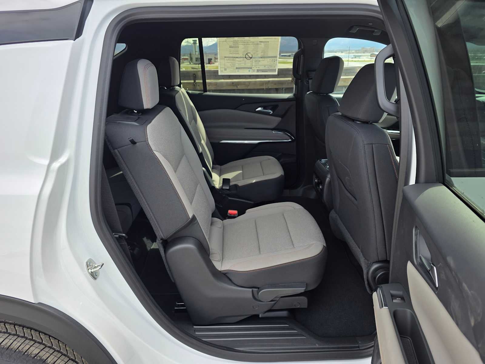 2026 Chevrolet Traverse AWD LT