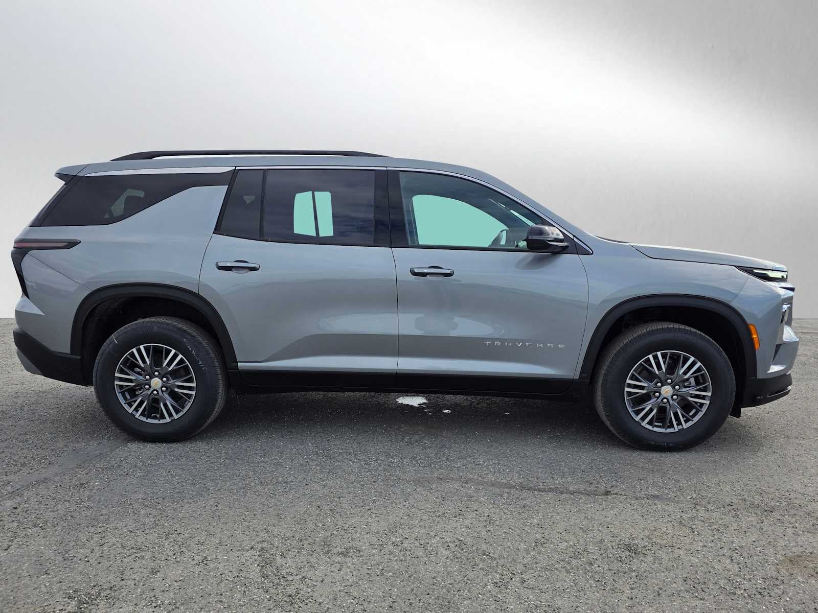 2026 Chevrolet Traverse AWD LT