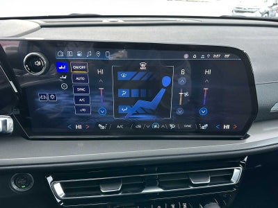 2026 Chevrolet Traverse AWD LT