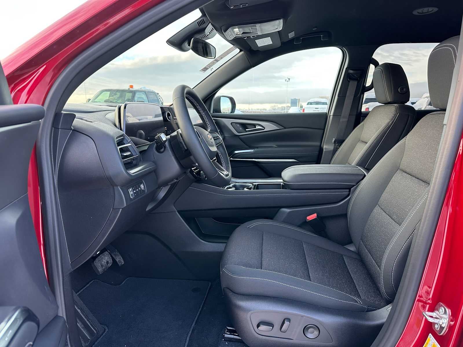 2026 Chevrolet Traverse AWD LT
