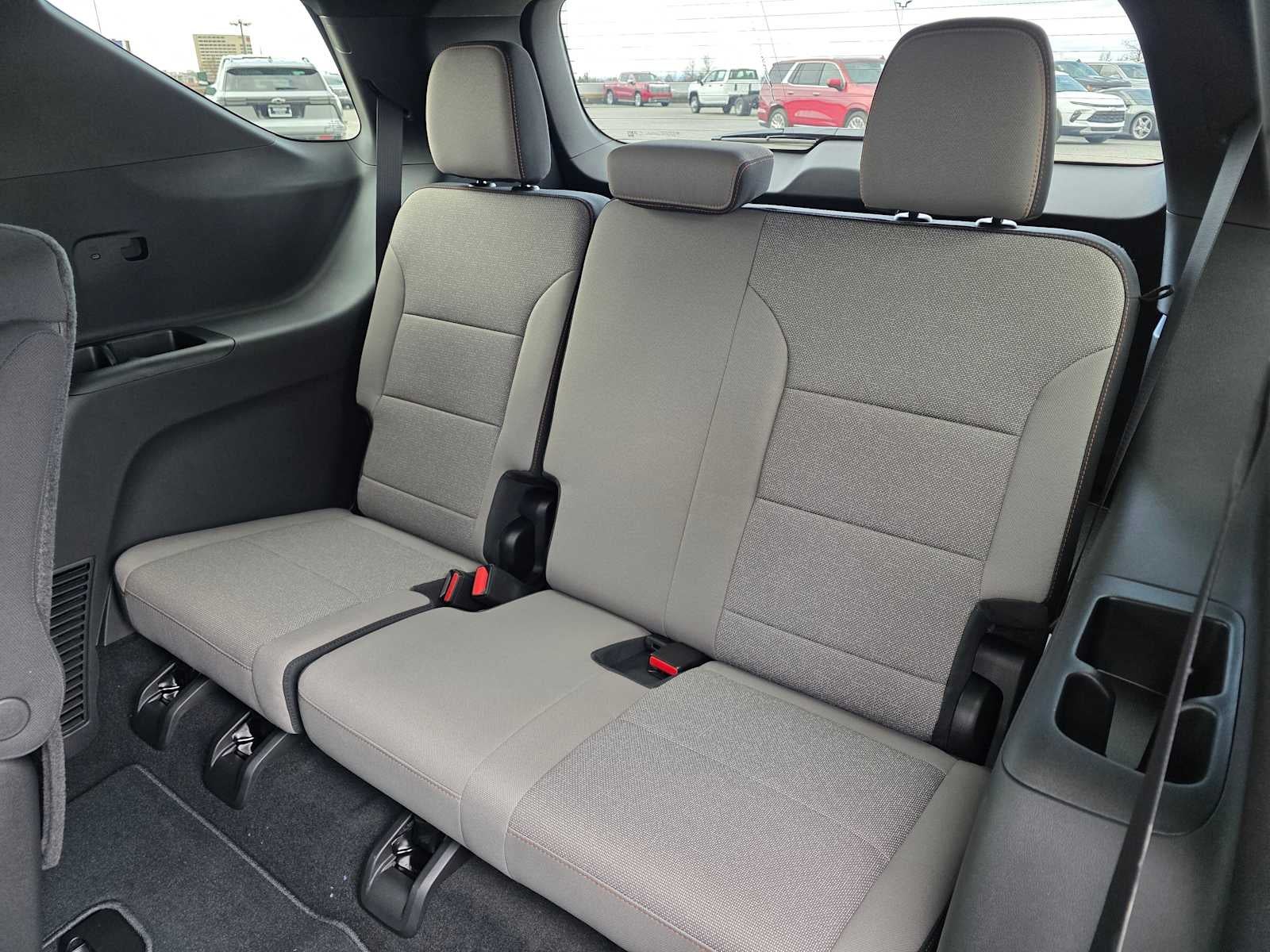2026 Chevrolet Traverse AWD LT
