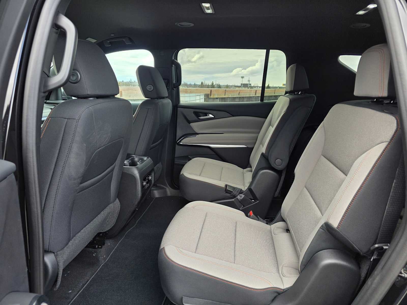 2026 Chevrolet Traverse AWD LT