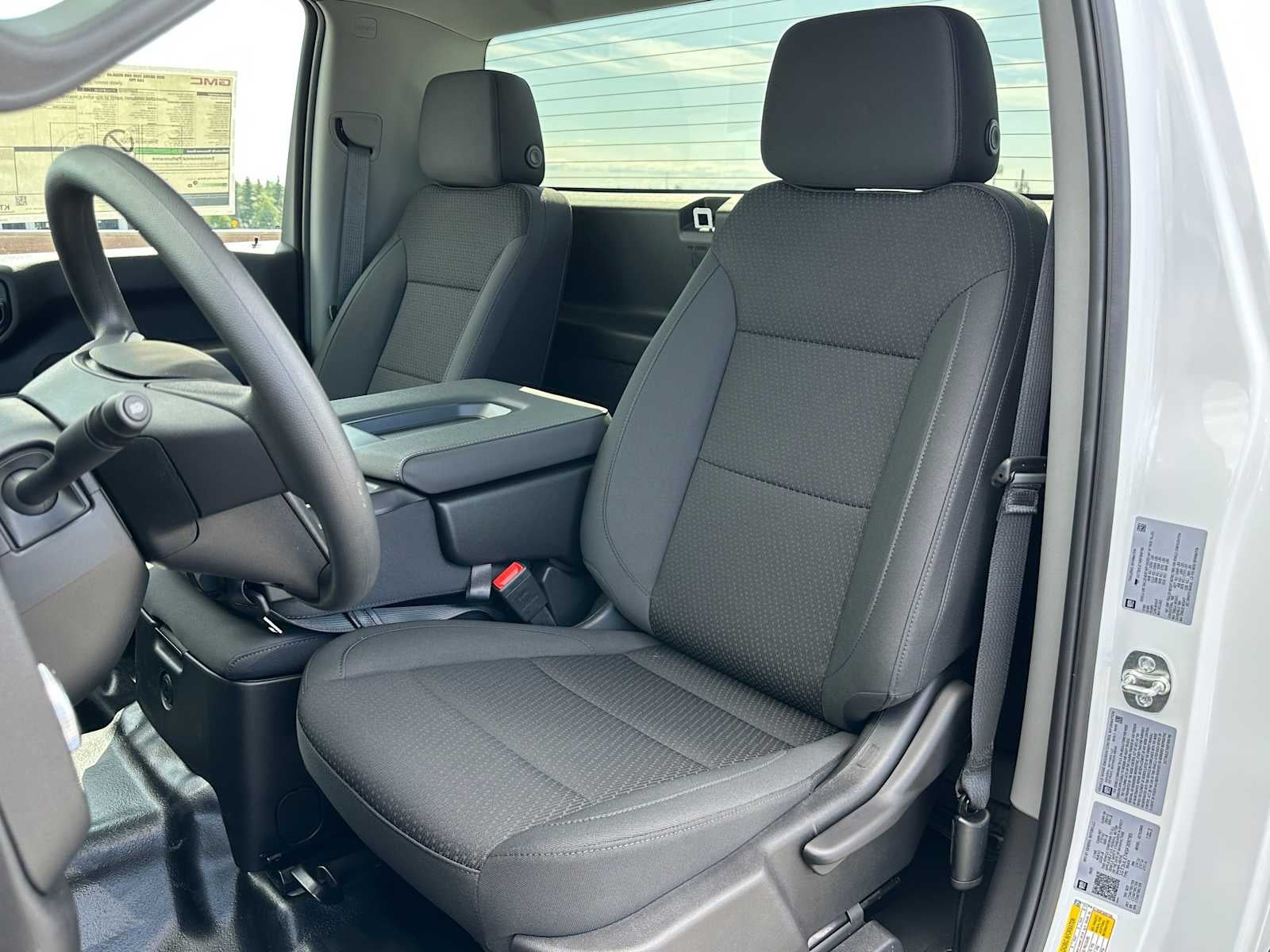 2025 GMC Sierra 2500HD Pro