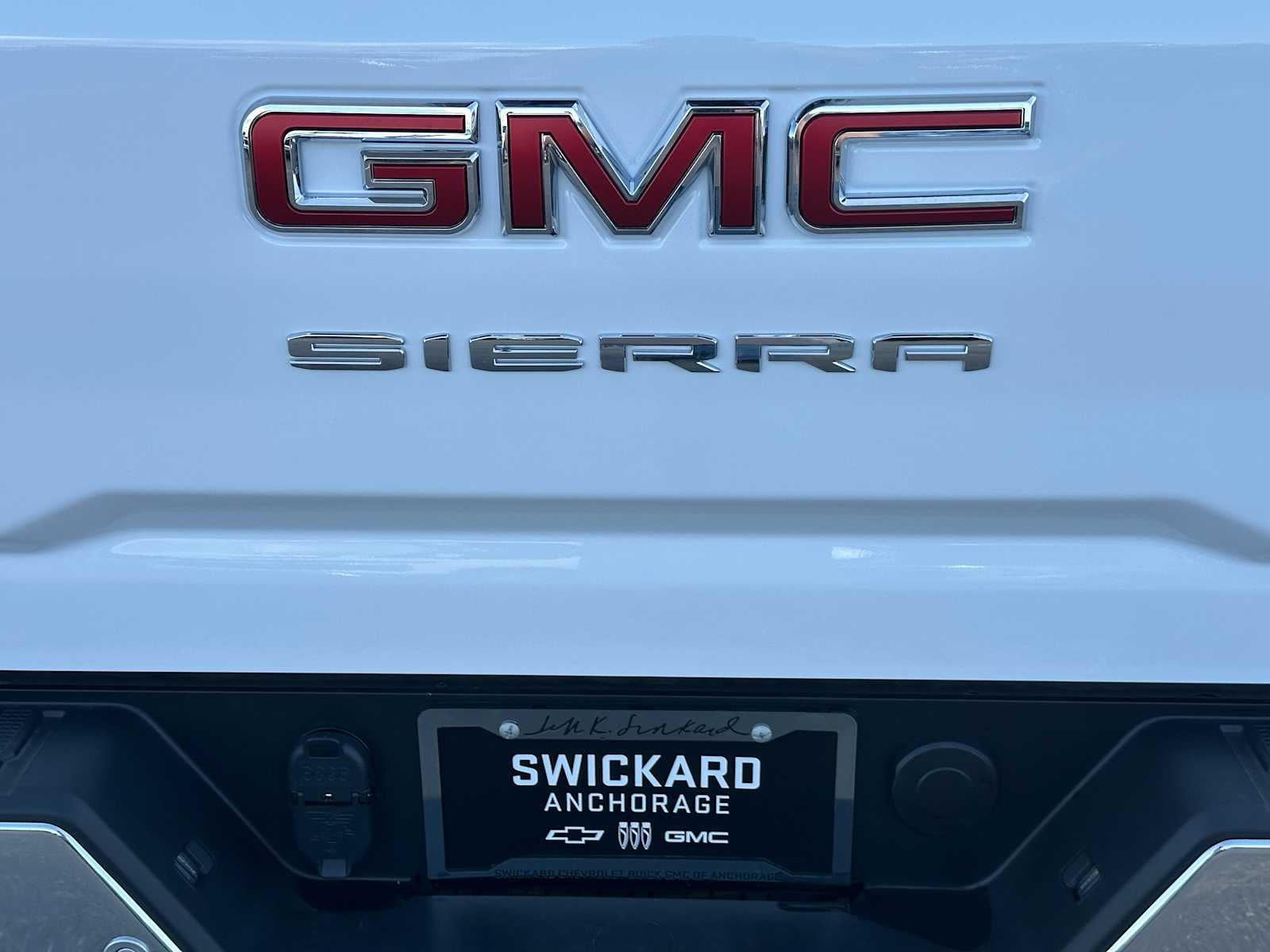 2025 GMC Sierra 2500HD Pro