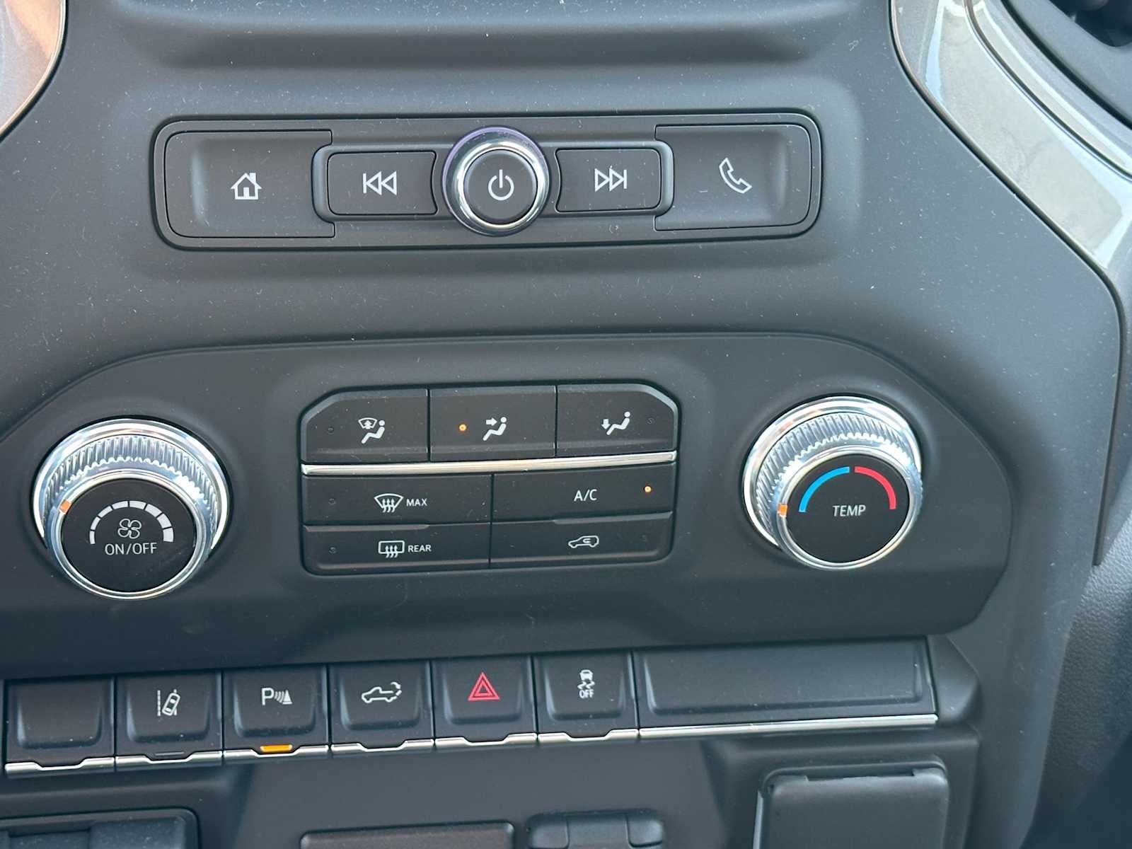 2025 GMC Sierra 2500HD Pro