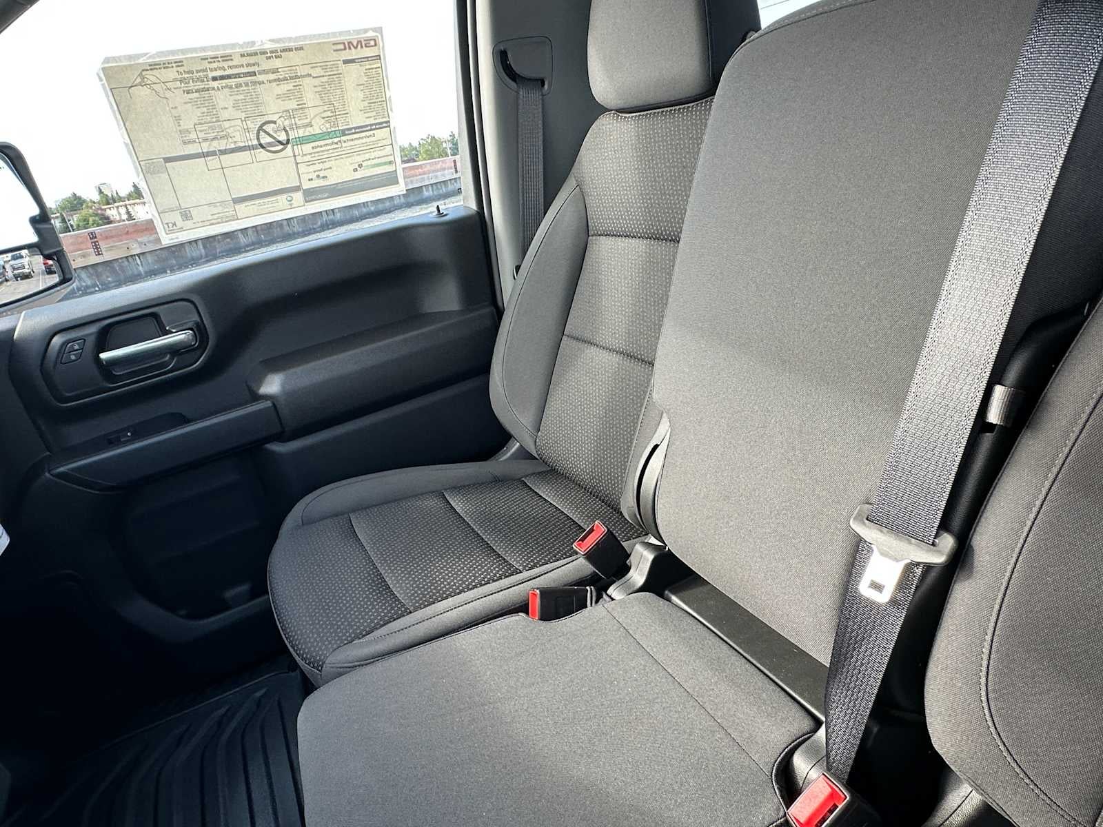 2025 GMC Sierra 2500HD Pro