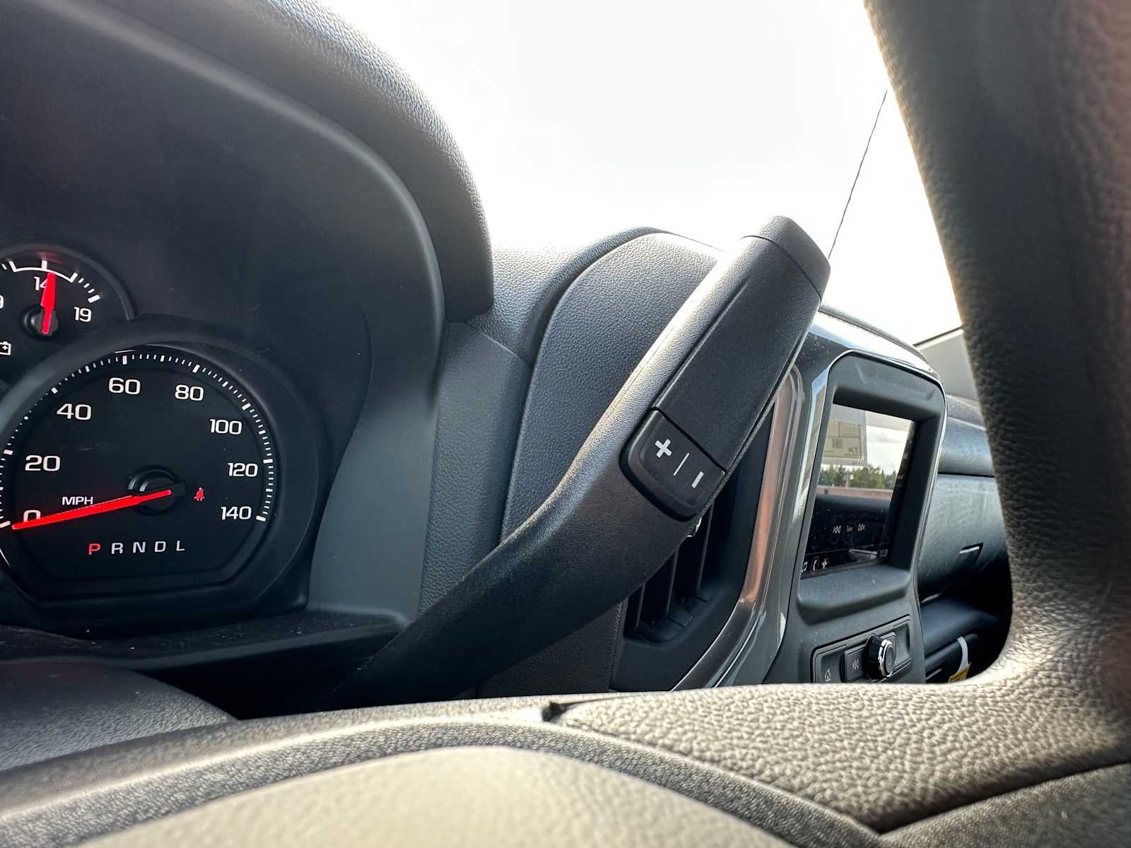 2025 GMC Sierra 2500HD Pro