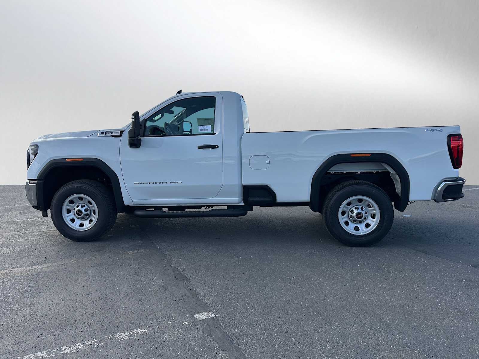 2025 GMC Sierra 2500HD Pro