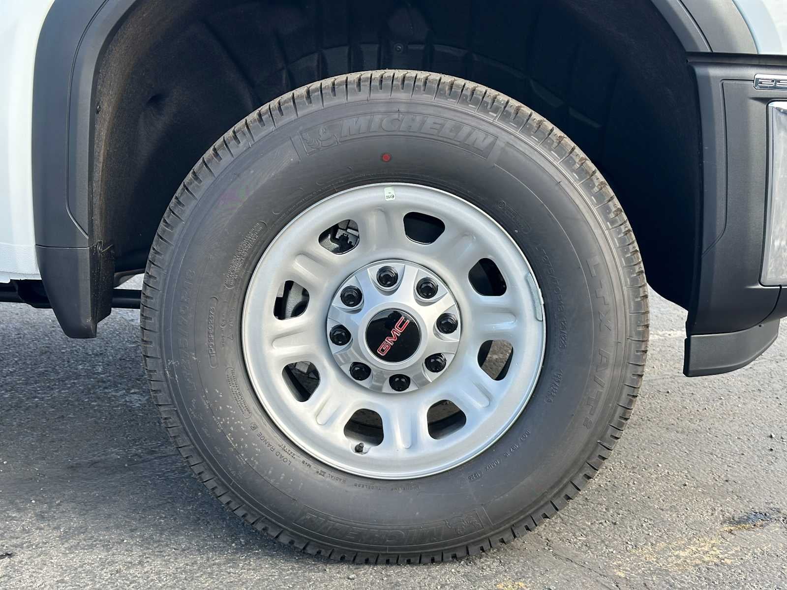 2025 GMC Sierra 2500HD Pro