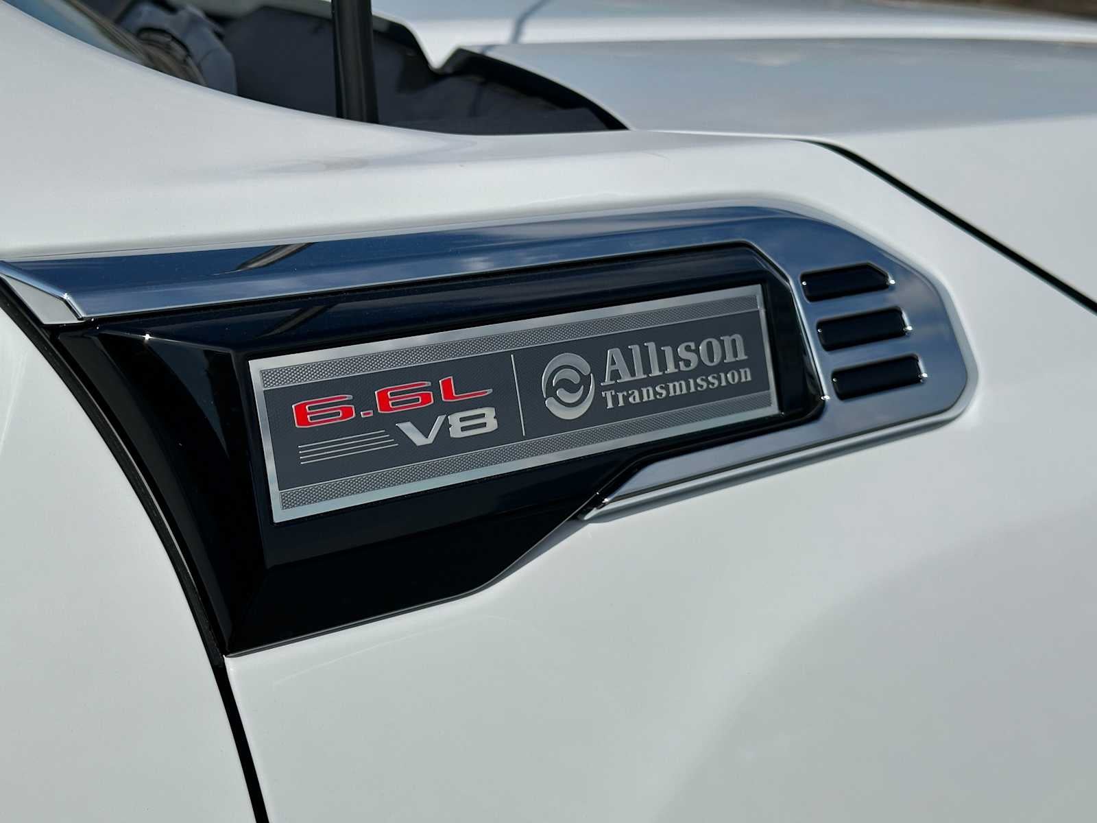 2025 GMC Sierra 2500HD Pro