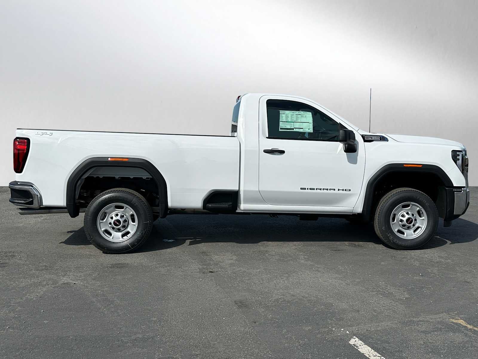2025 GMC Sierra 2500HD Pro