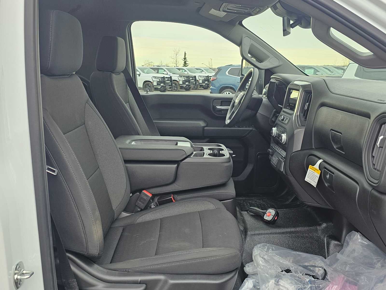 2025 GMC Sierra 2500HD Pro