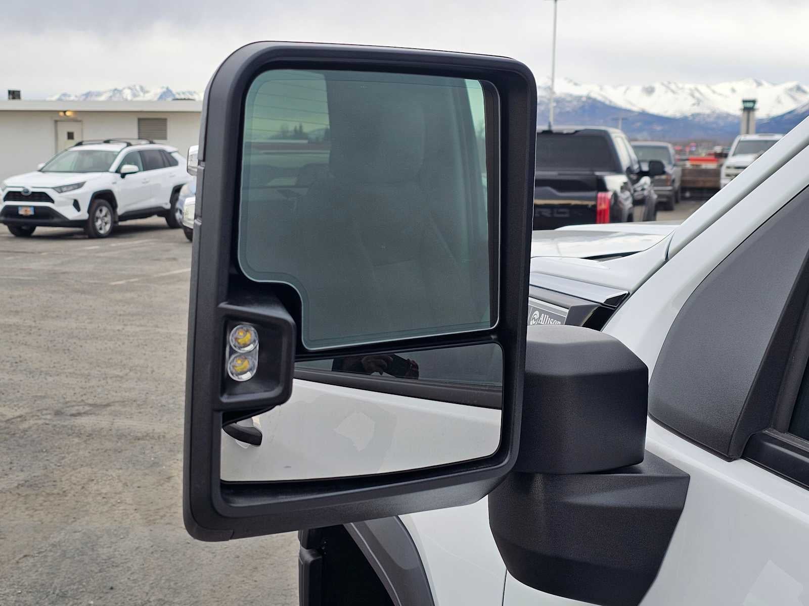 2025 GMC Sierra 2500HD Pro