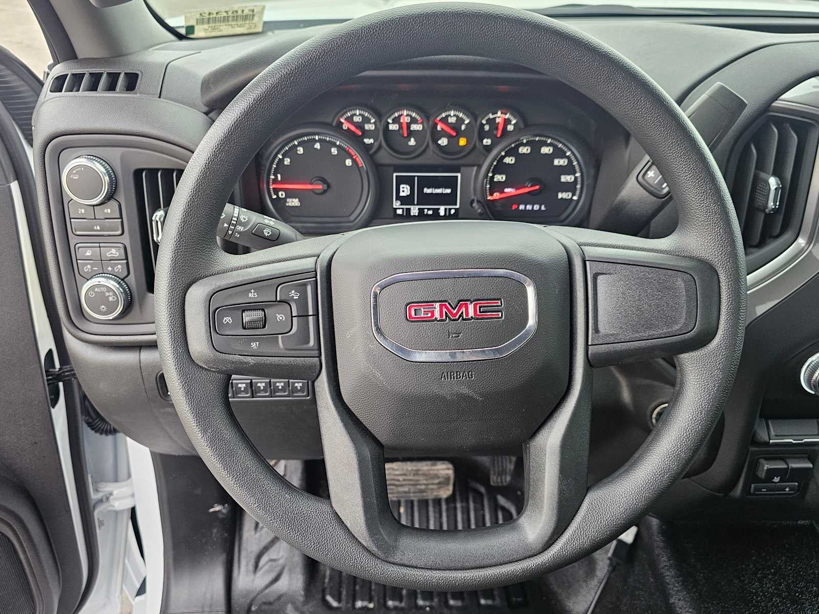 2025 GMC Sierra 2500HD Pro