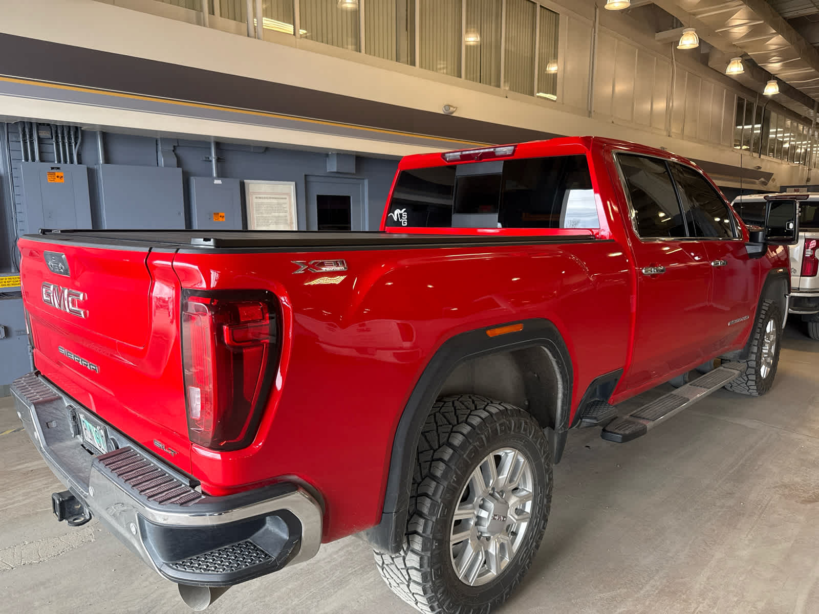 2023 GMC Sierra 2500HD SLT