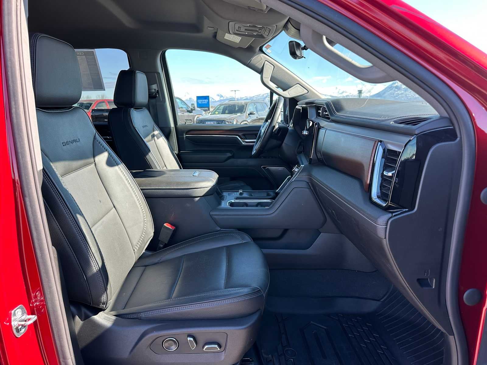 2024 GMC Sierra 2500HD Denali