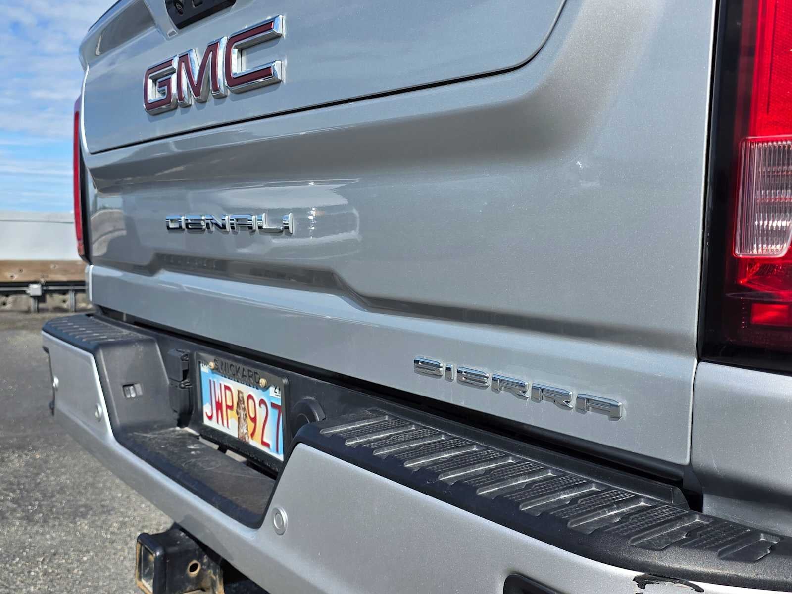 2023 GMC Sierra 2500HD Denali