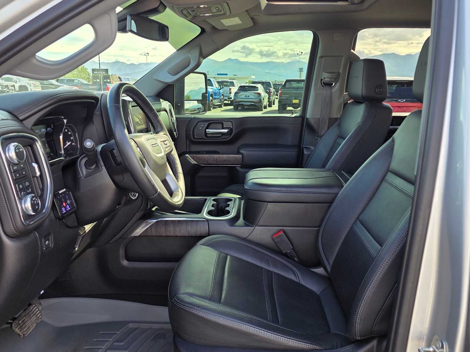 2023 GMC Sierra 2500HD Denali