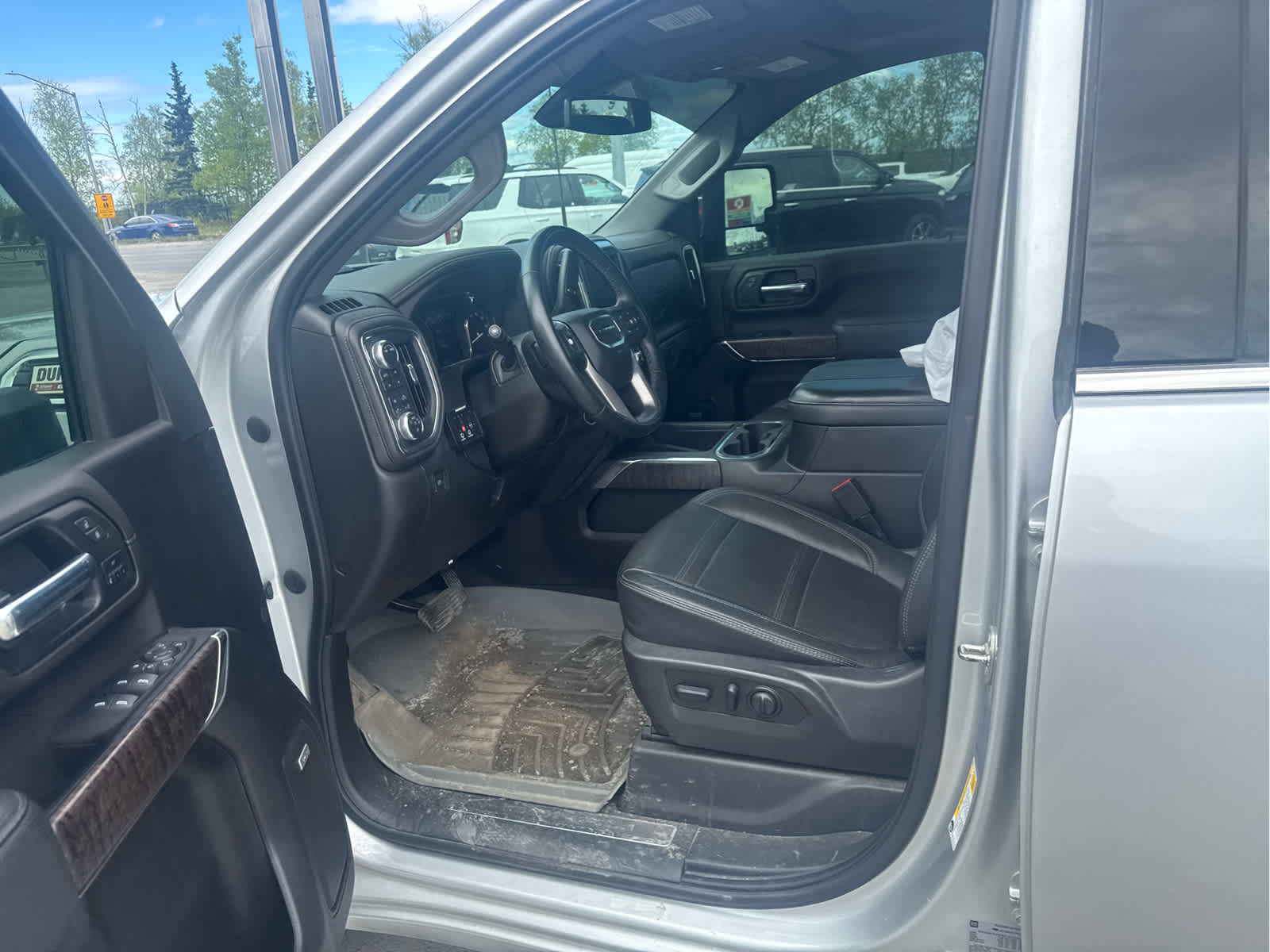 2023 GMC Sierra 2500HD Denali