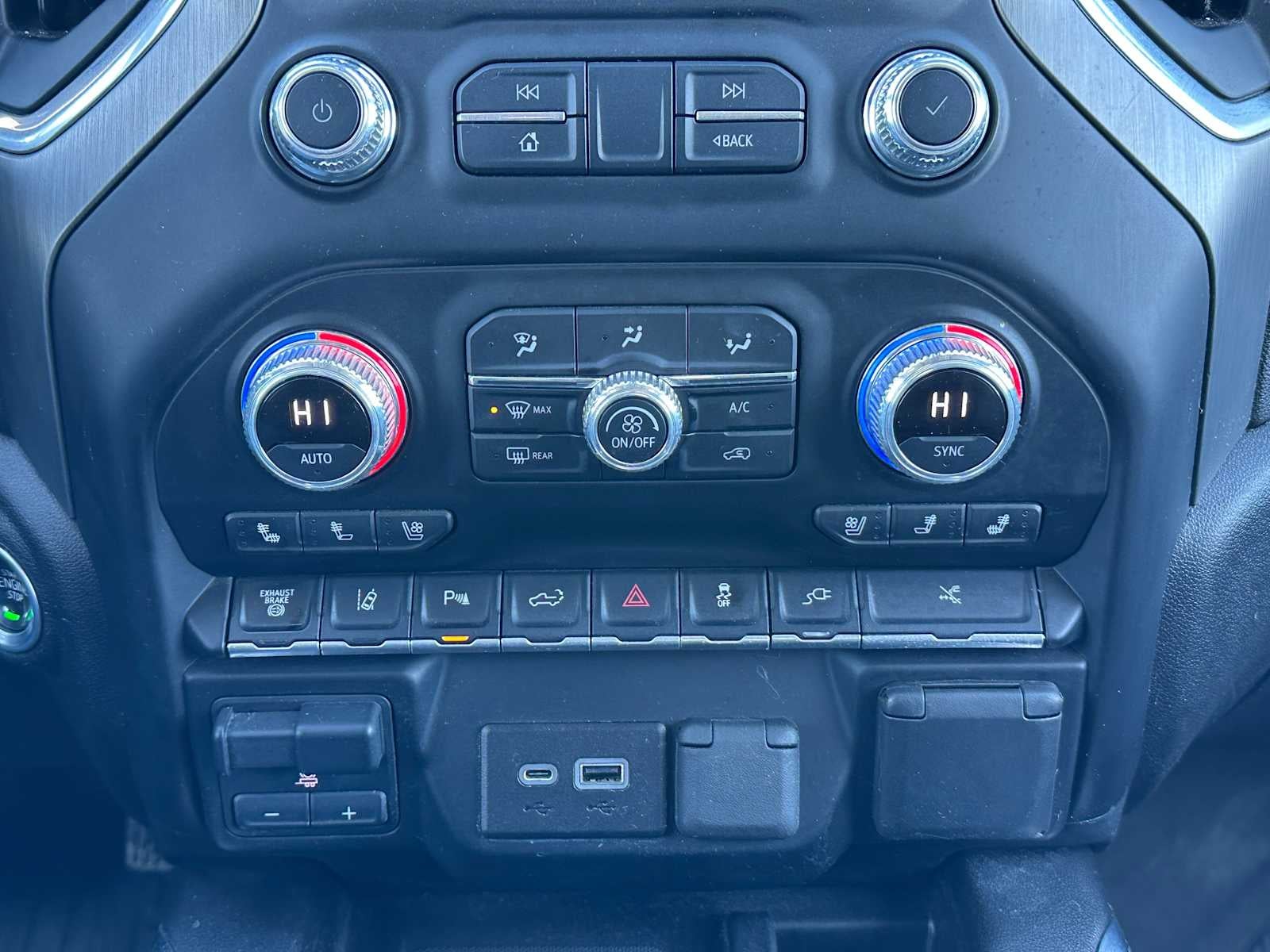 2022 GMC Sierra 3500HD Denali