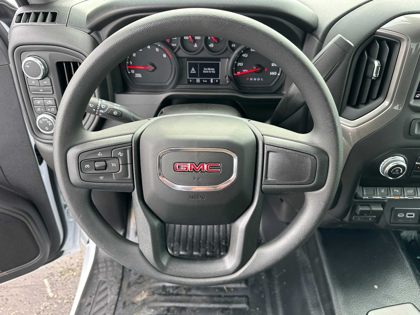 2026 GMC Sierra 2500HD Pro