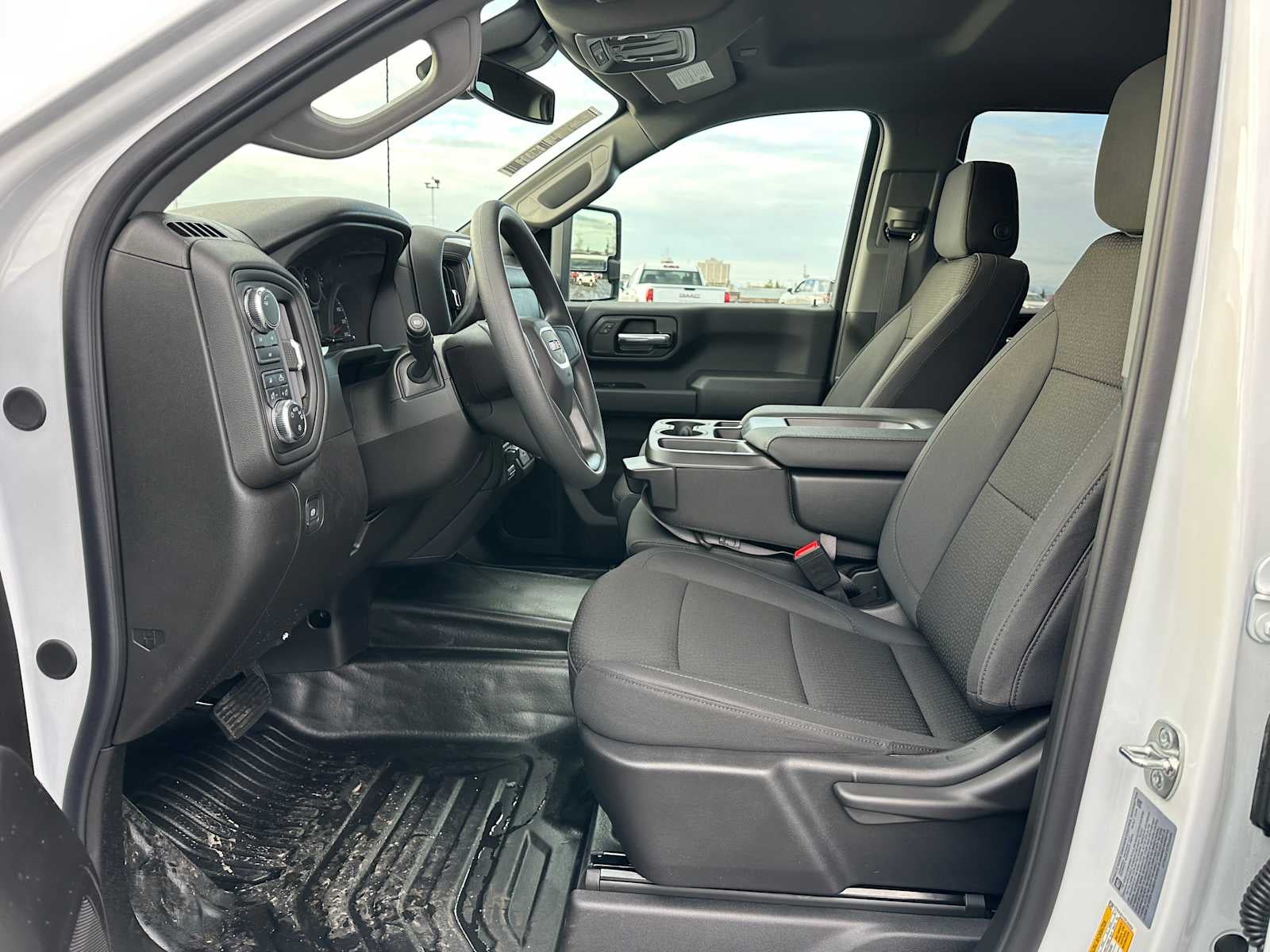 2026 GMC Sierra 2500HD Pro