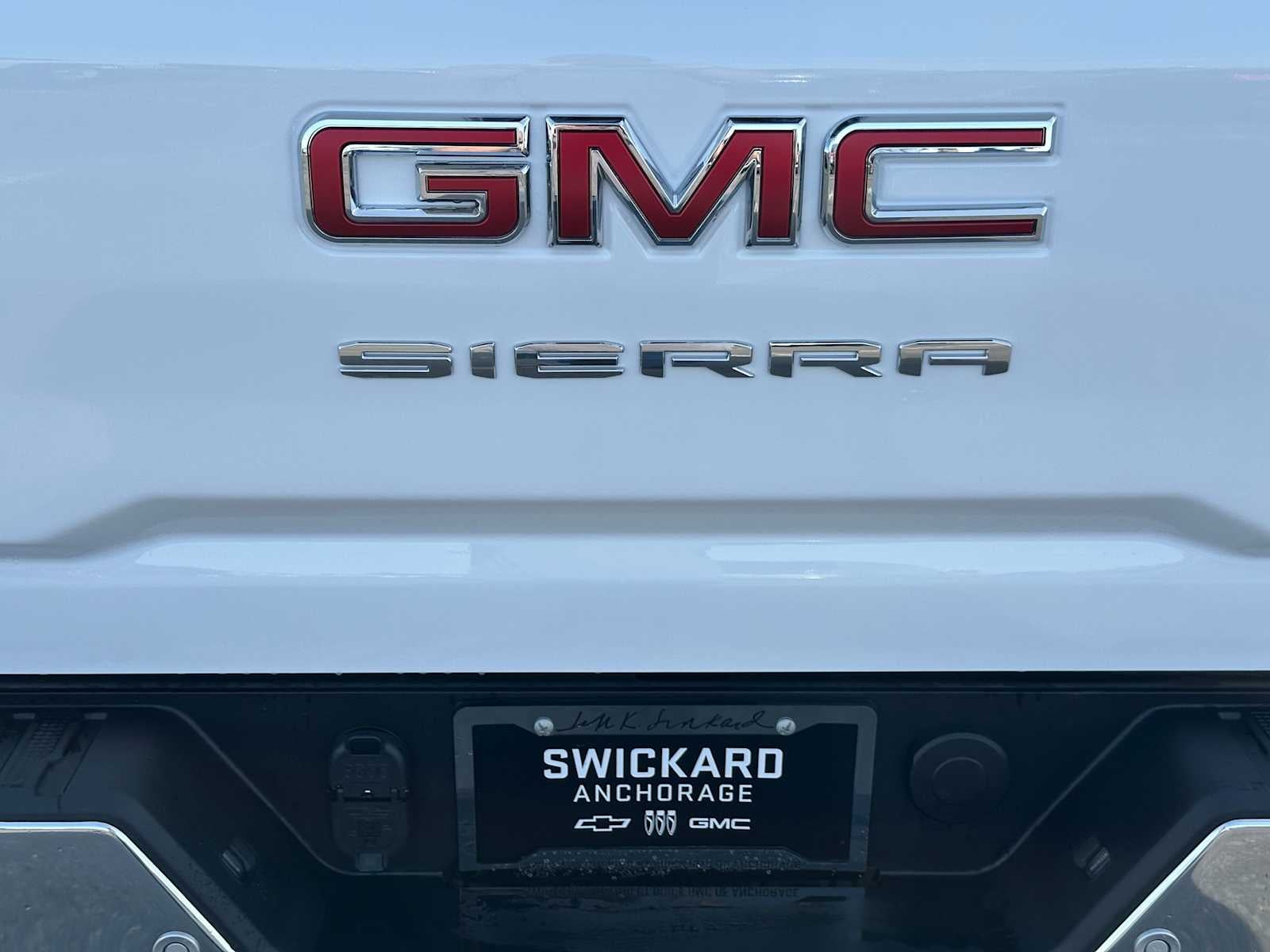 2025 GMC Sierra 2500HD Pro