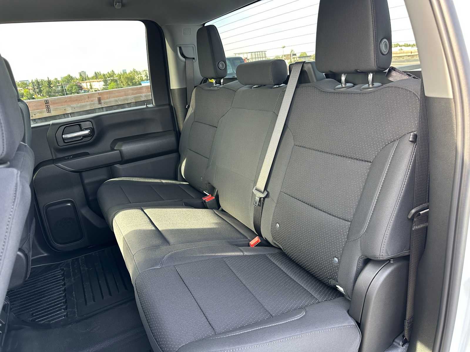 2025 GMC Sierra 2500HD Pro