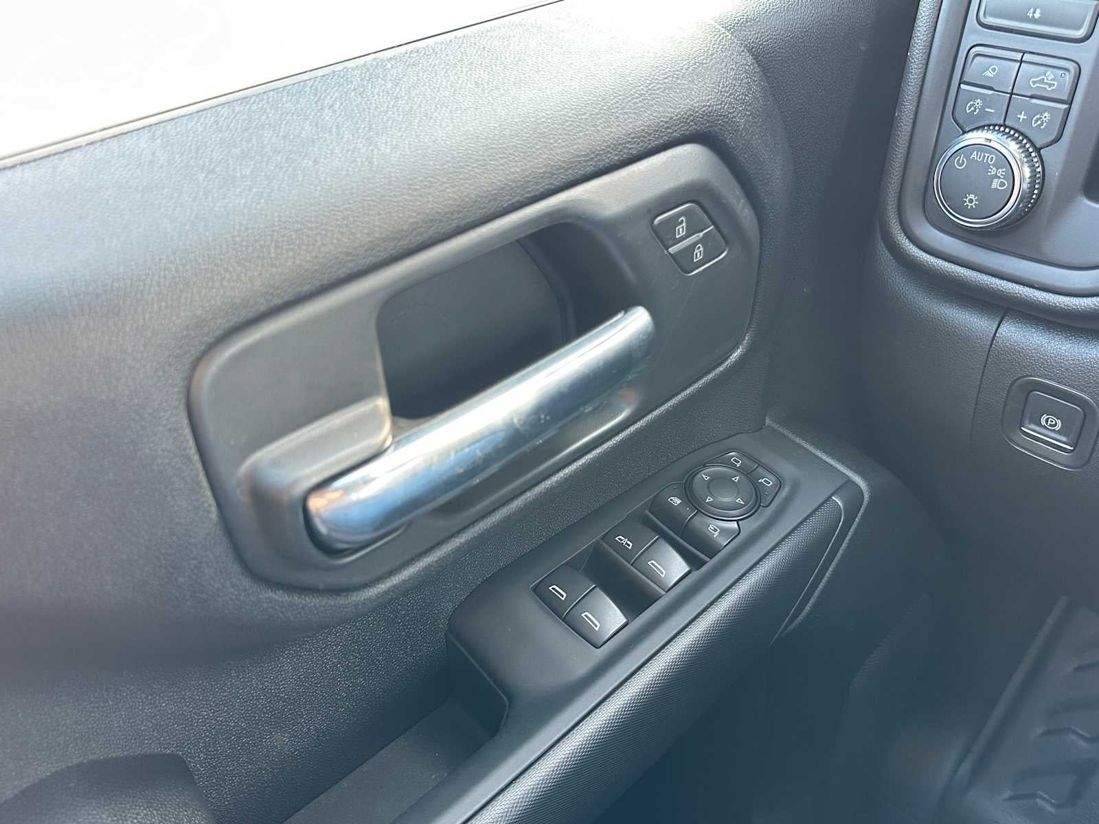 2025 GMC Sierra 2500HD Pro