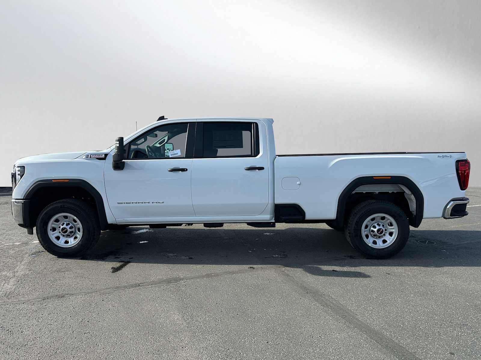 2025 GMC Sierra 2500HD Pro