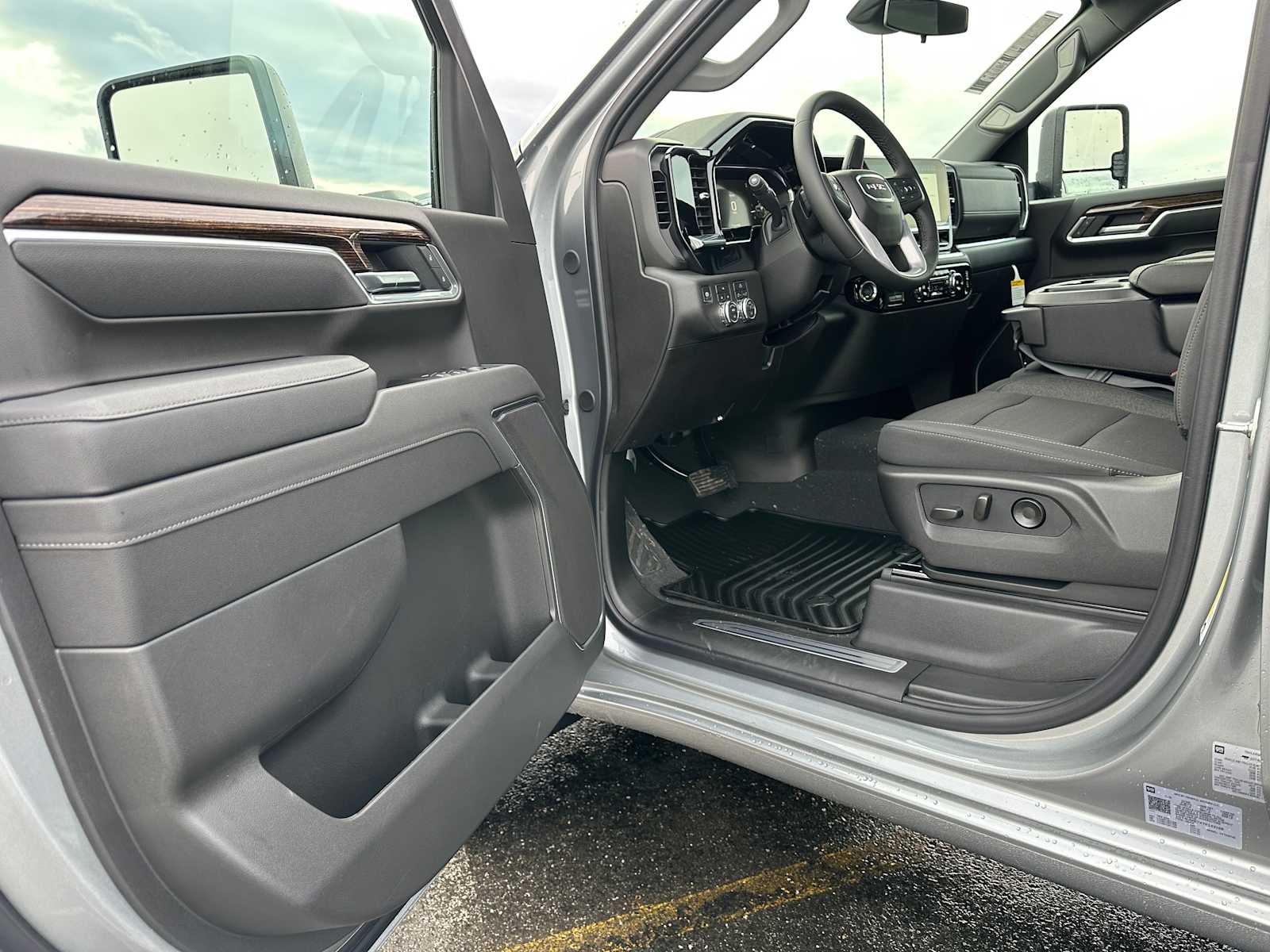 2026 GMC Sierra 2500HD SLE