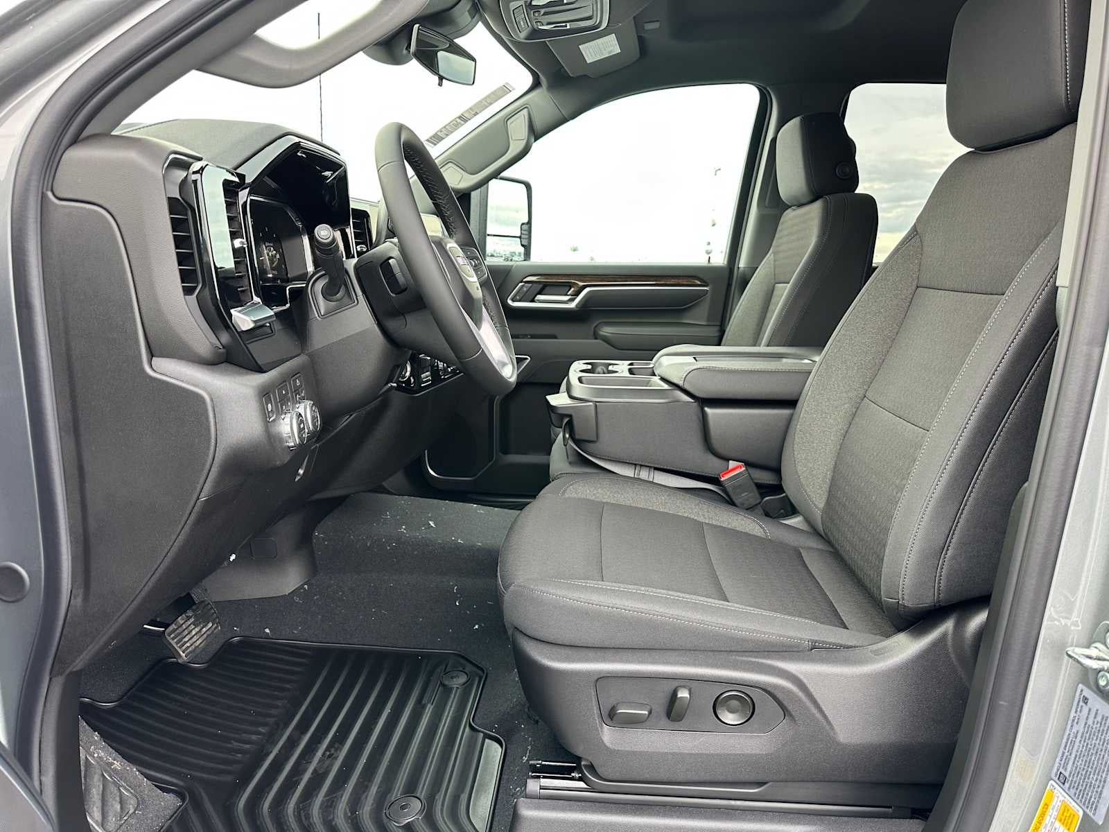 2026 GMC Sierra 2500HD SLE