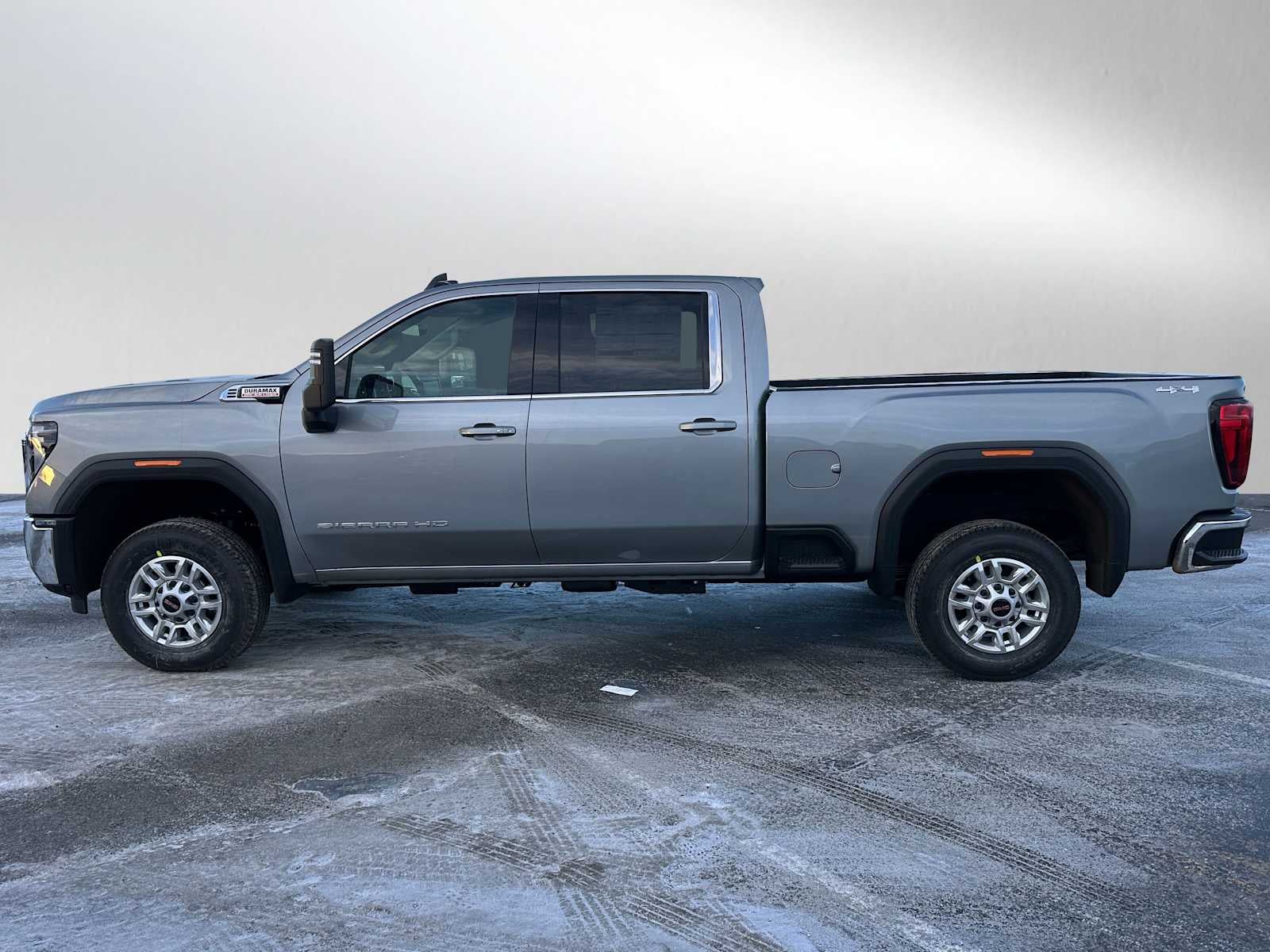 2026 GMC Sierra 2500HD SLE